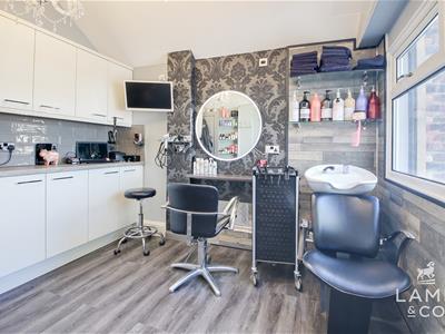 HAIR SALON